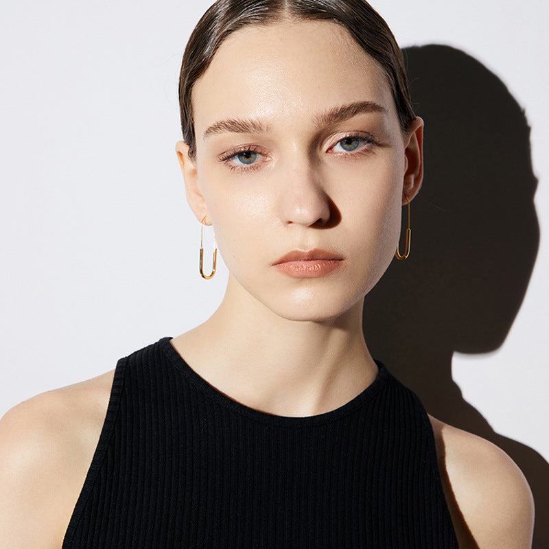 Cold wind earrings, gold paperclip-shaped ear hooks, personalized simple smooth and versatile fashion earrings