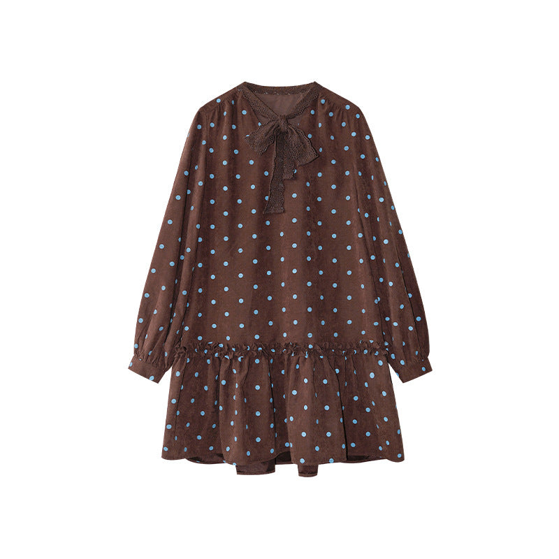 Sweet age-reducing streamer design polka dot dress