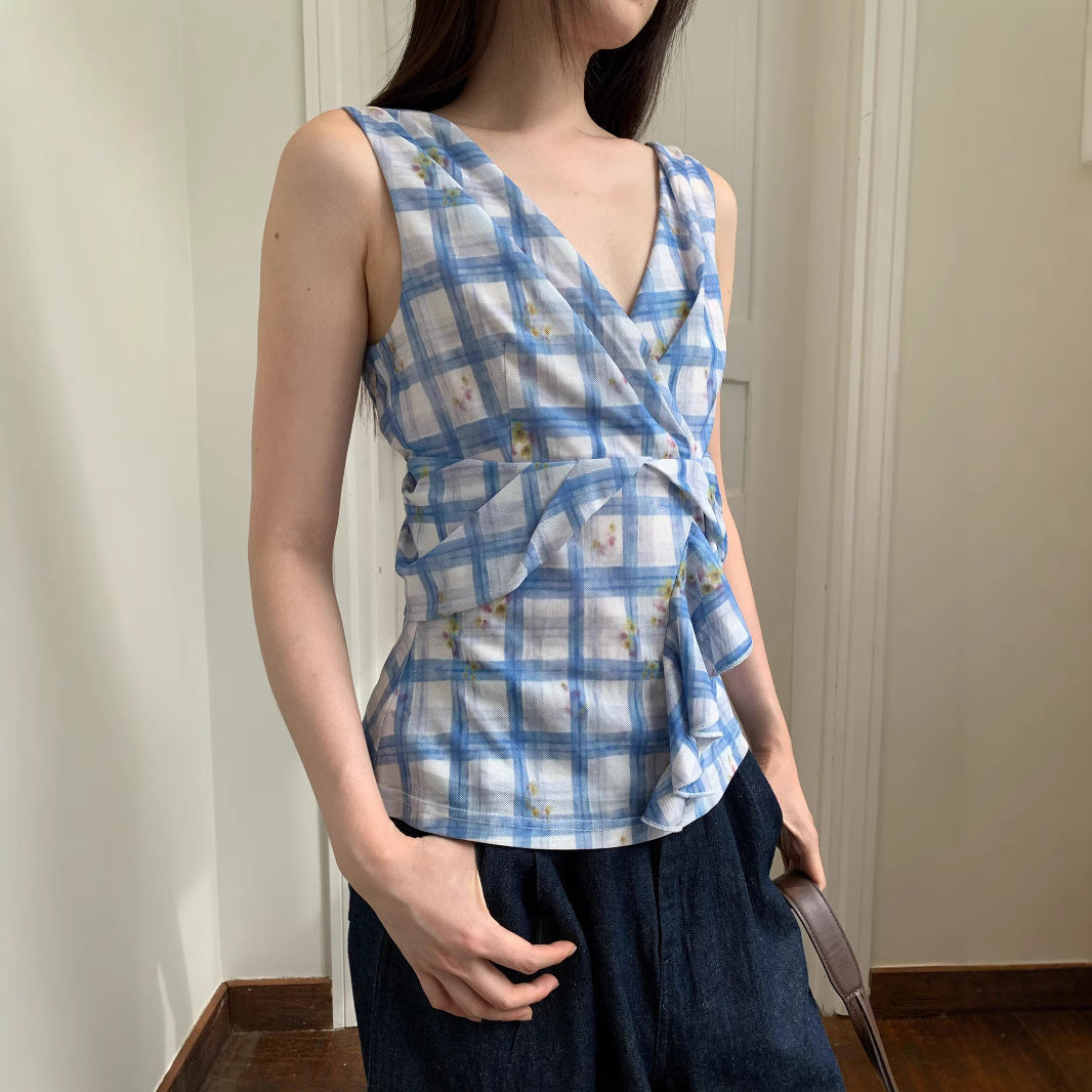 Sweet age-reducing plaid v-neck sleeveless sling top
