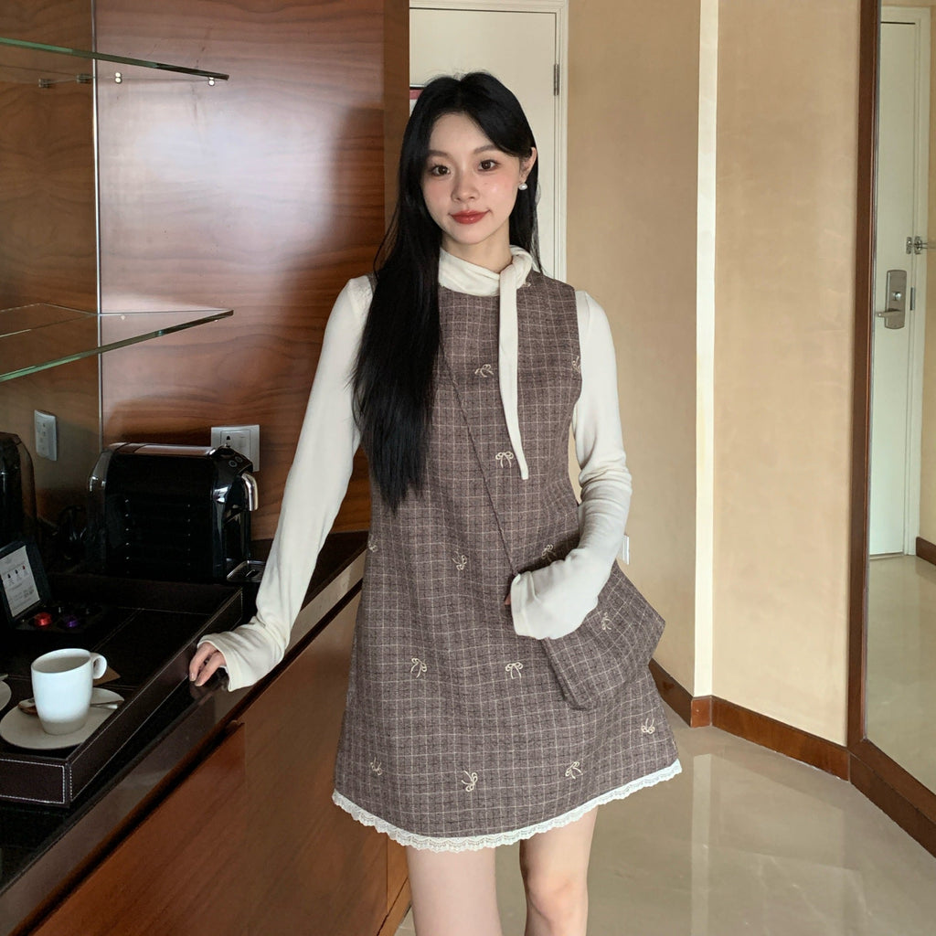 Gentle and sweet age-reducing lace-up collar slim-fitting long-sleeved bottoming shirt