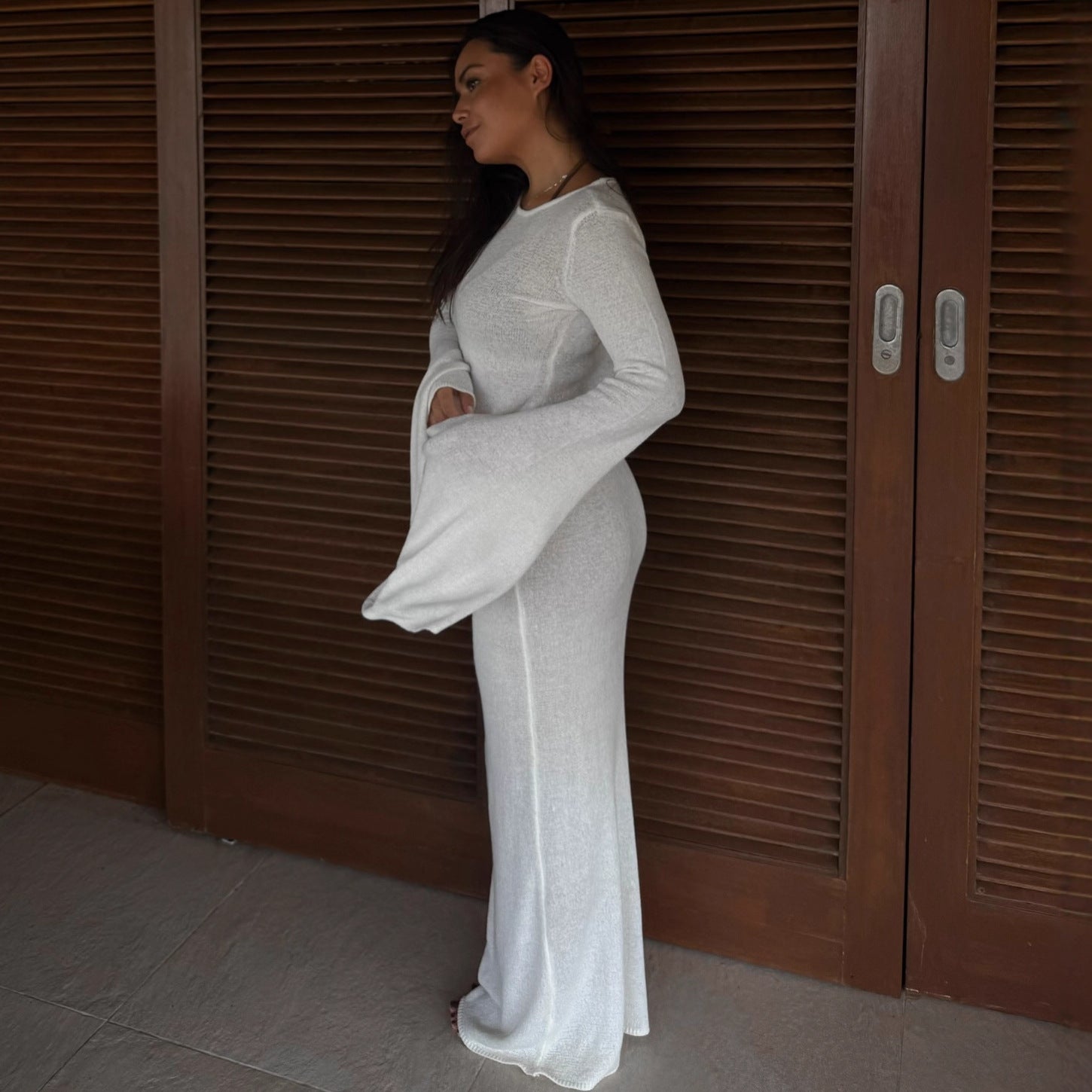 Wind women's clothing fashionable and sexy horn-sleeved top, hip-wrapped long skirt, two-piece skirt set