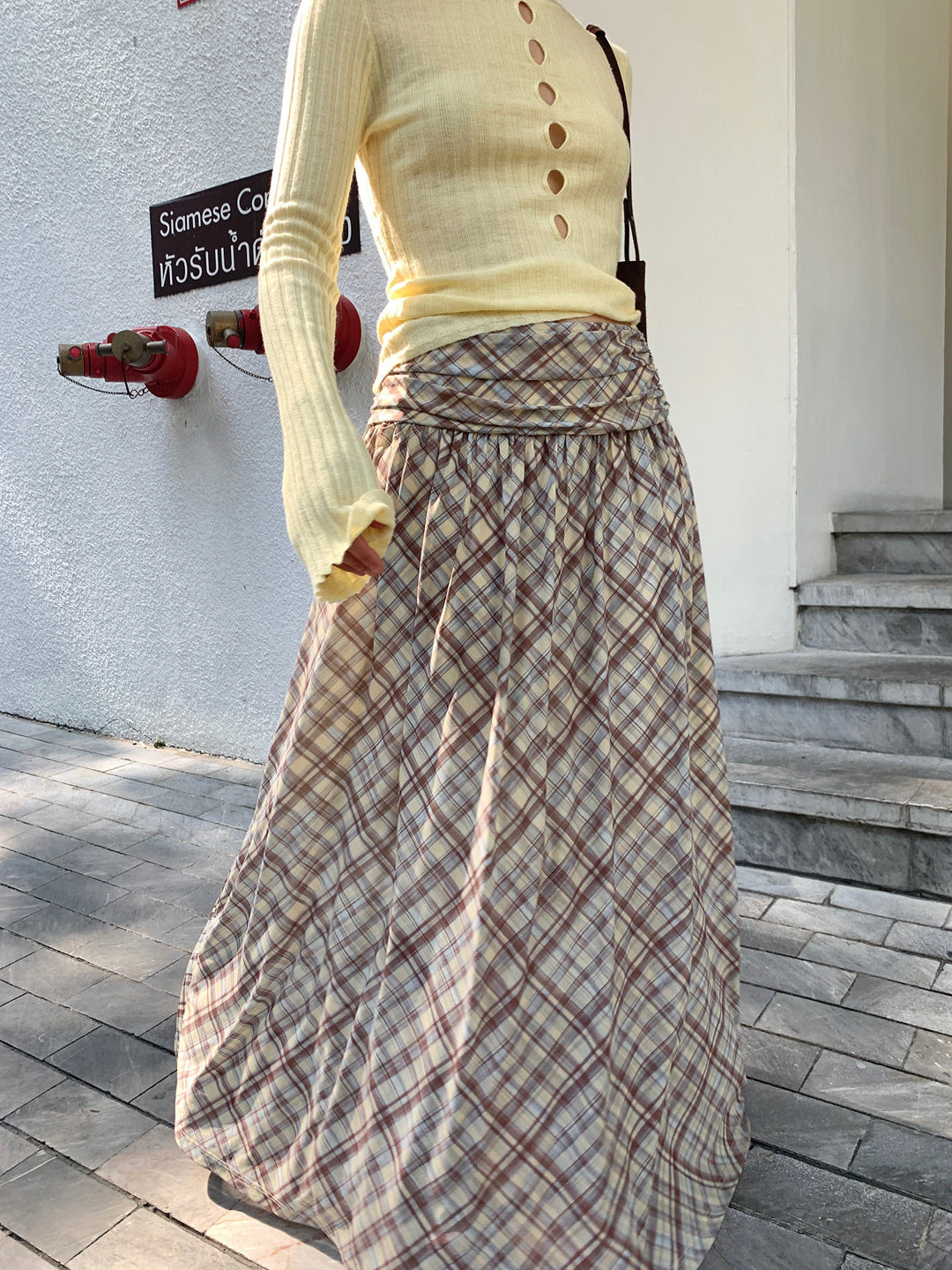 High waist a word tall mesh cool plaid half skirt elegant knitted skirt