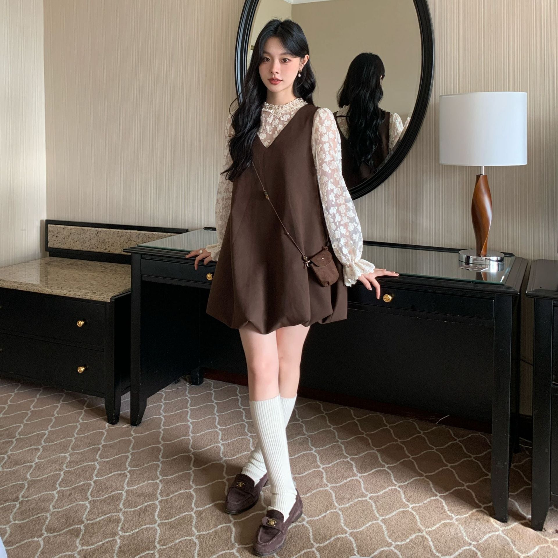 Small temperament age-reducing deerskin velvet vest dress with fanny pack