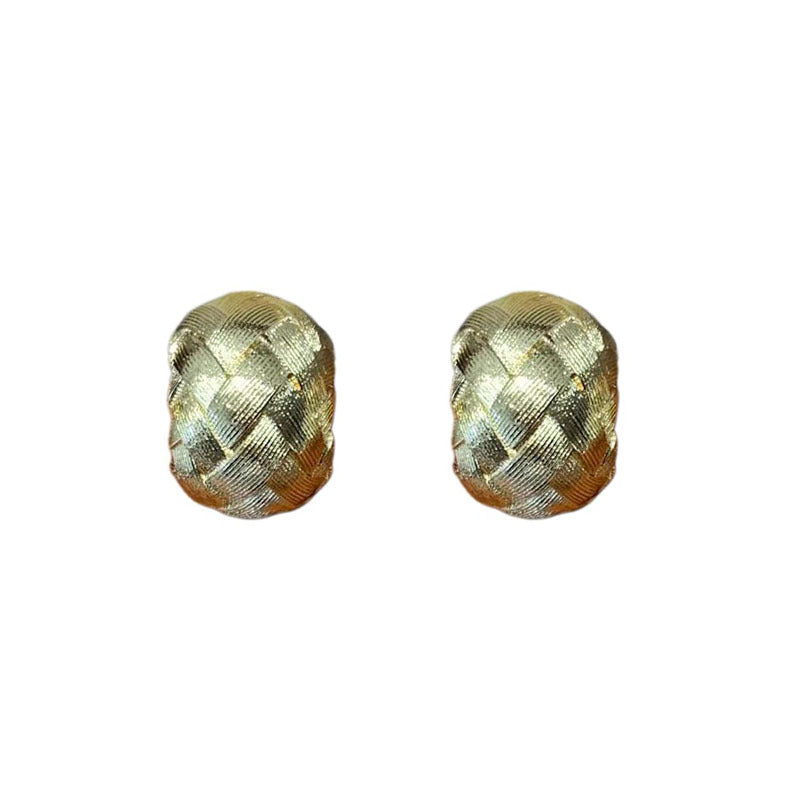Silver needle cross-grain round C-shaped earrings light luxury high-end stud earrings fashionable simple design earrings