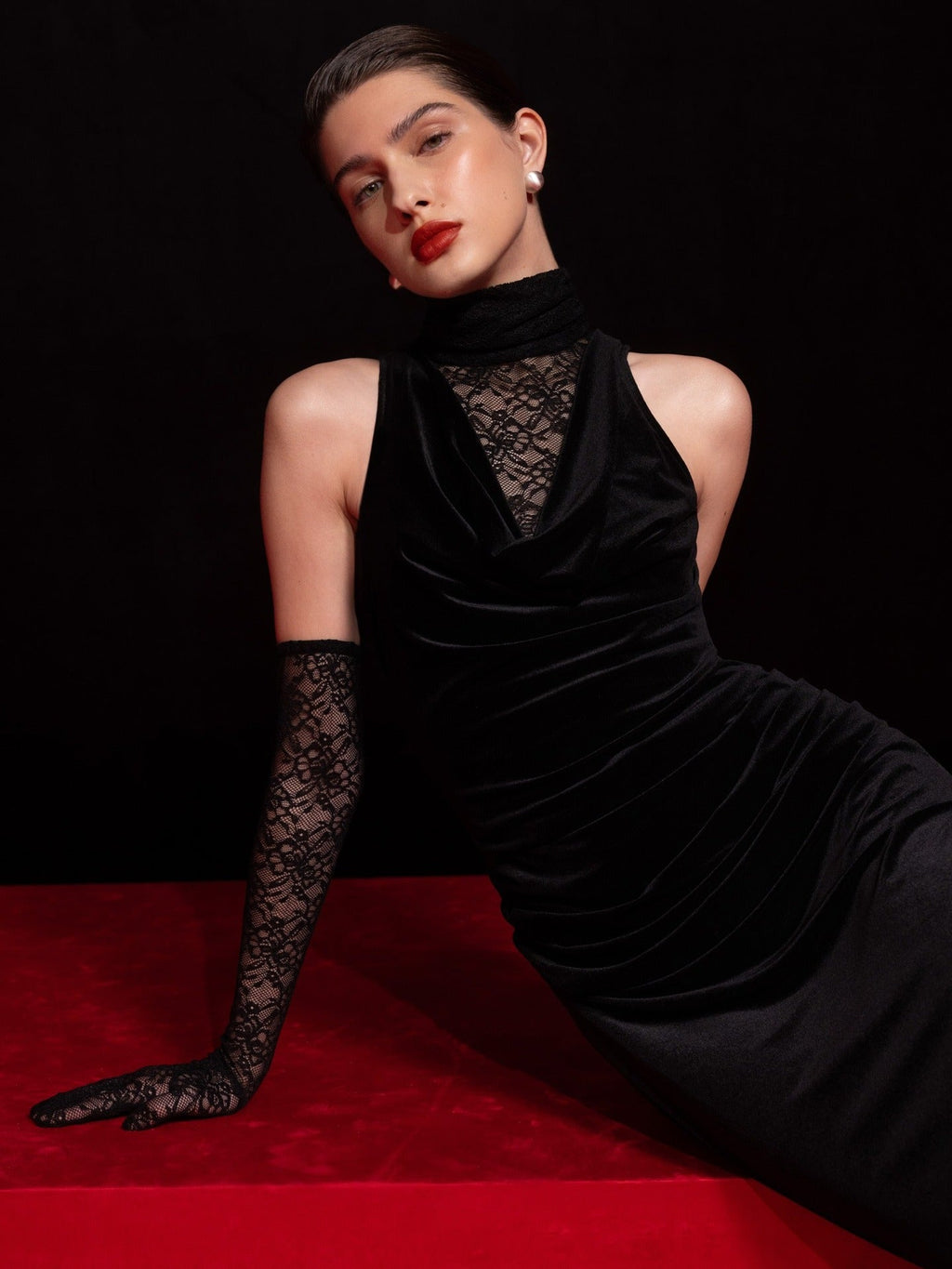 Pleated neck lace hip skirt splicing swing neck sexy dress
