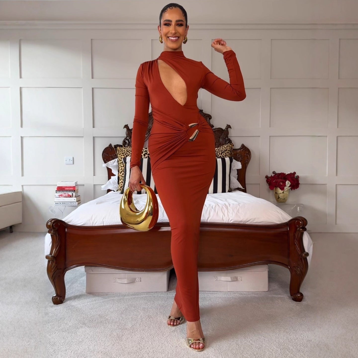 Stylish and sexy hollowed-out knitted hip skirt slim-fitting Spice Girl dress long-sleeved autumn and winter dress