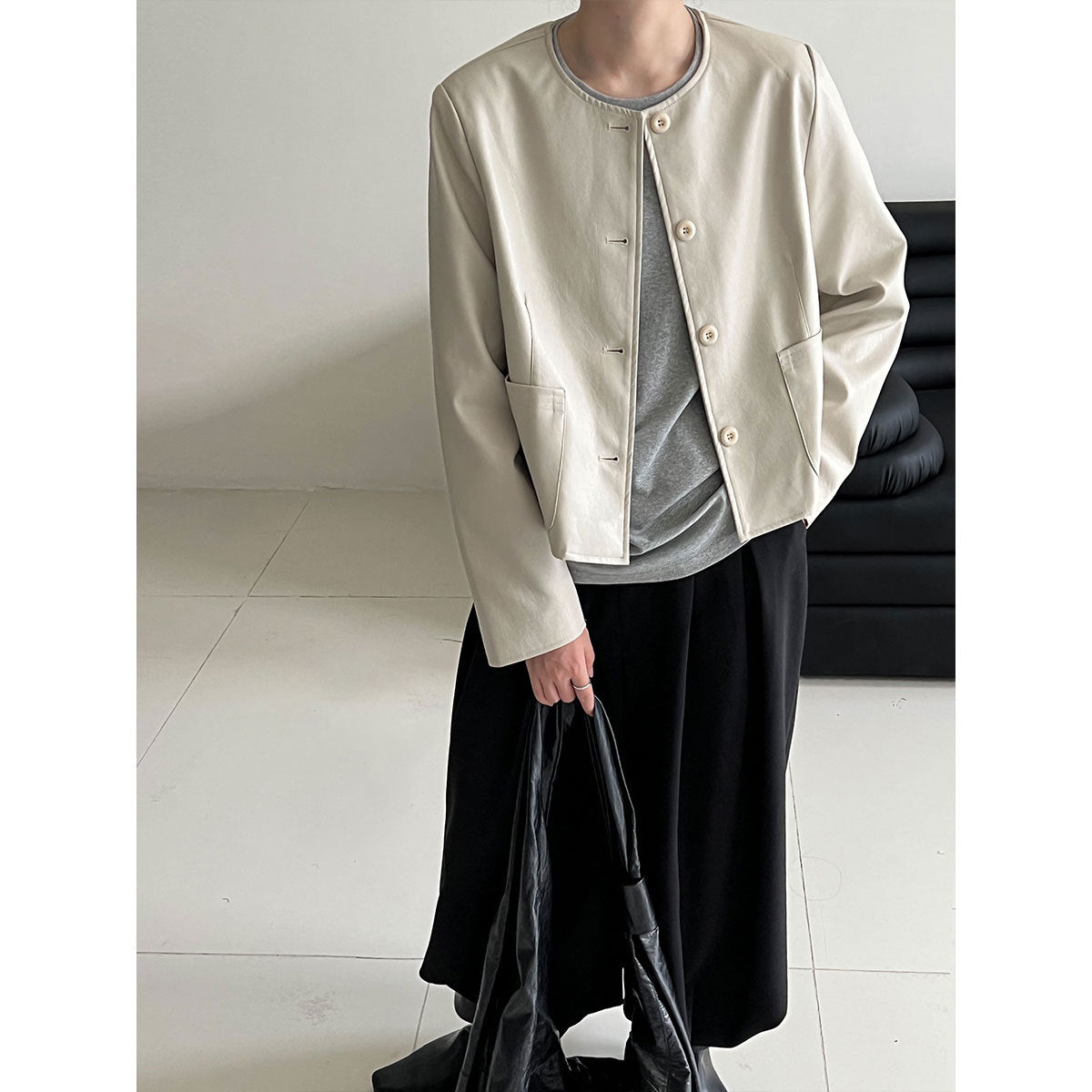 Crew neck Korean single-breasted short leather jacket for women