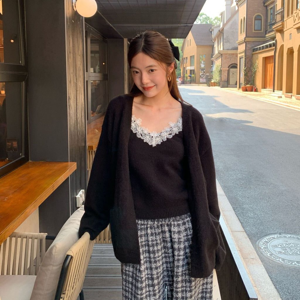 Lazy and gentle two-piece lace vest knitted sweater set