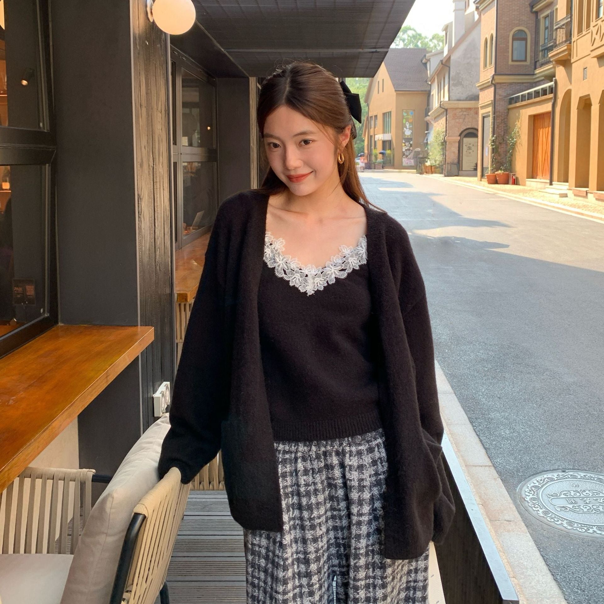 Lazy and gentle two-piece lace vest knitted sweater set