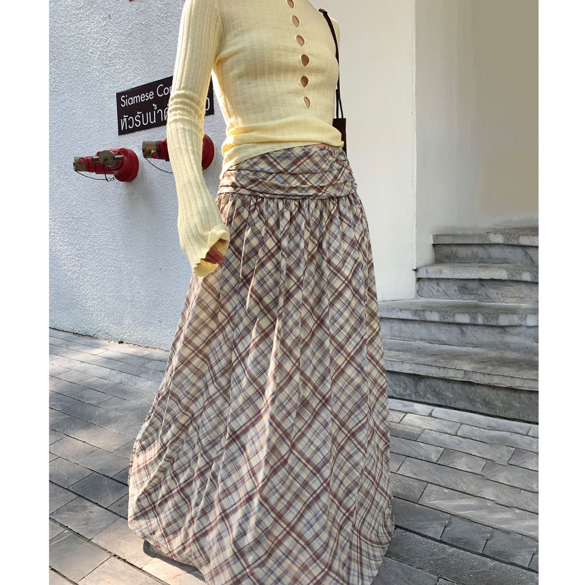 High waist a word tall mesh cool plaid half skirt elegant knitted skirt