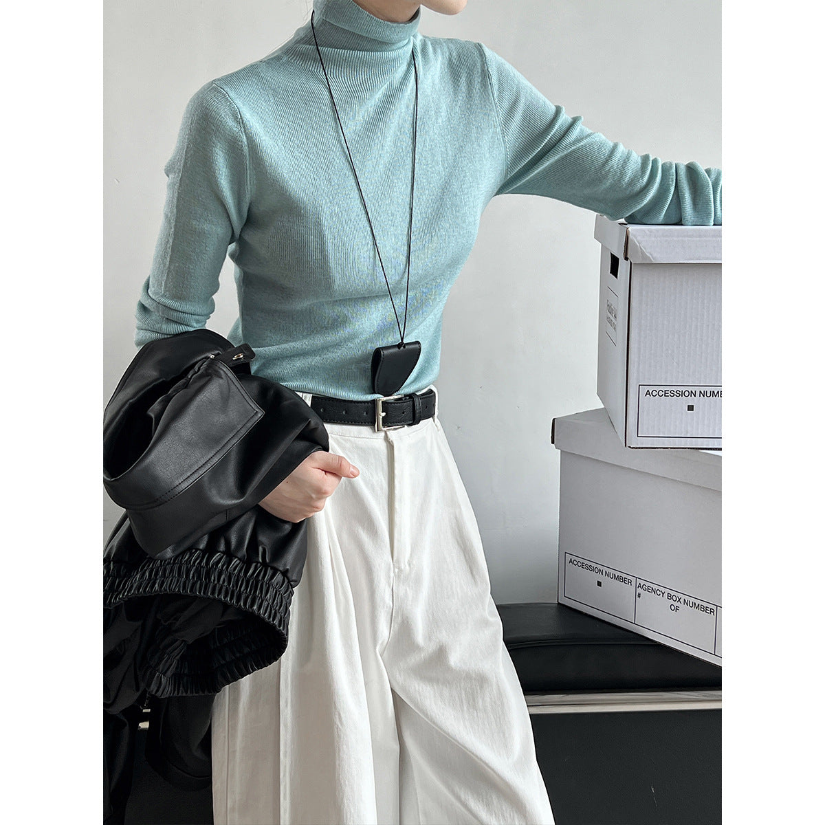 Simple knitted sweater women's new turtleneck wool bottoming shirt in autumn and winter