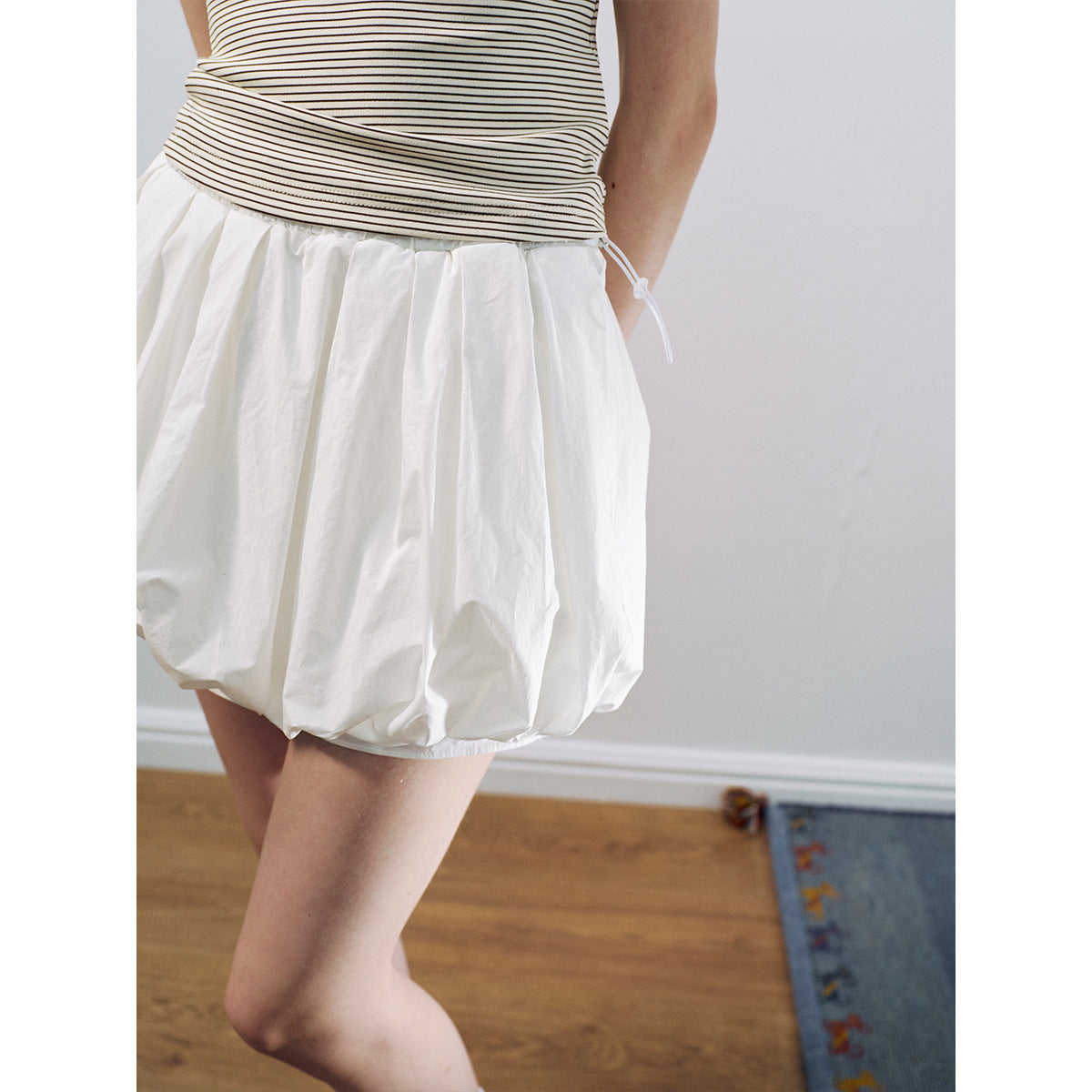 Spring new casual high waist light bud drawstring simple solid color short skirt