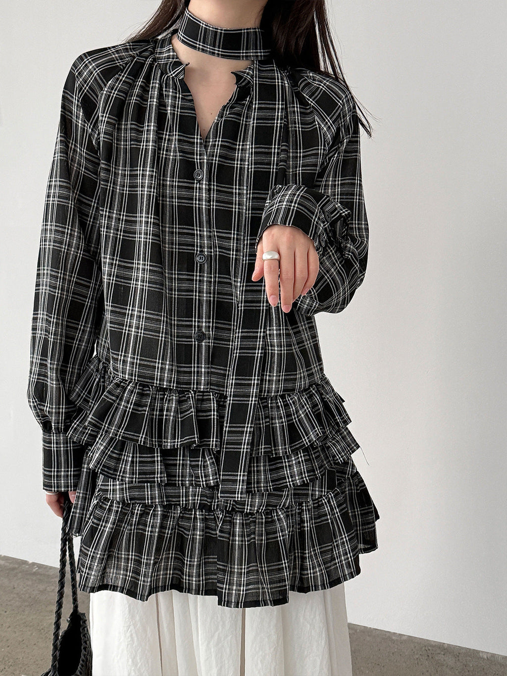 Korean plaid ruffle V-neck lace-up shirt for women's 26 spring niche design stacked dress