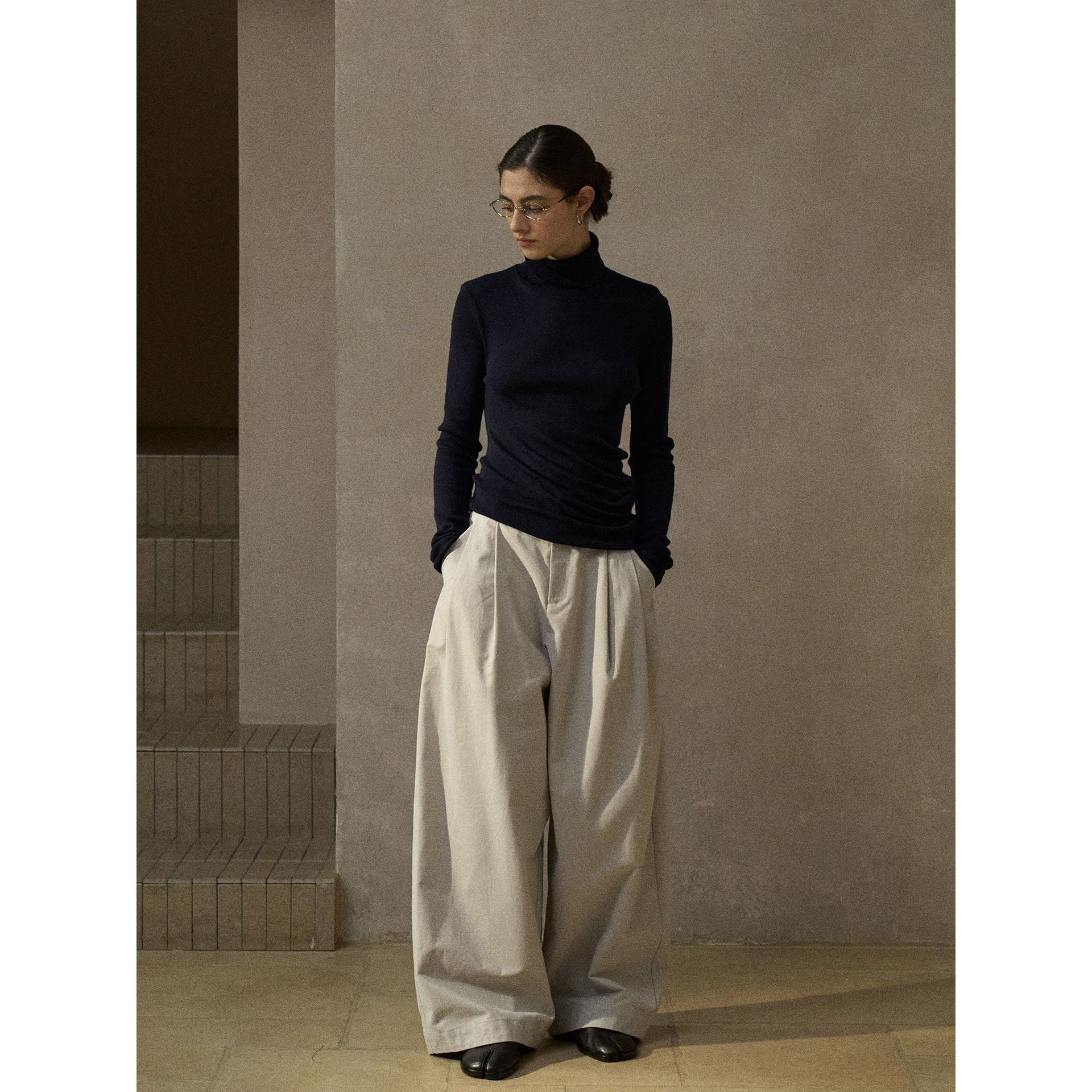 Winter new skin-friendly soft anti-fleece matte fleece-bottomed pleated casual pants