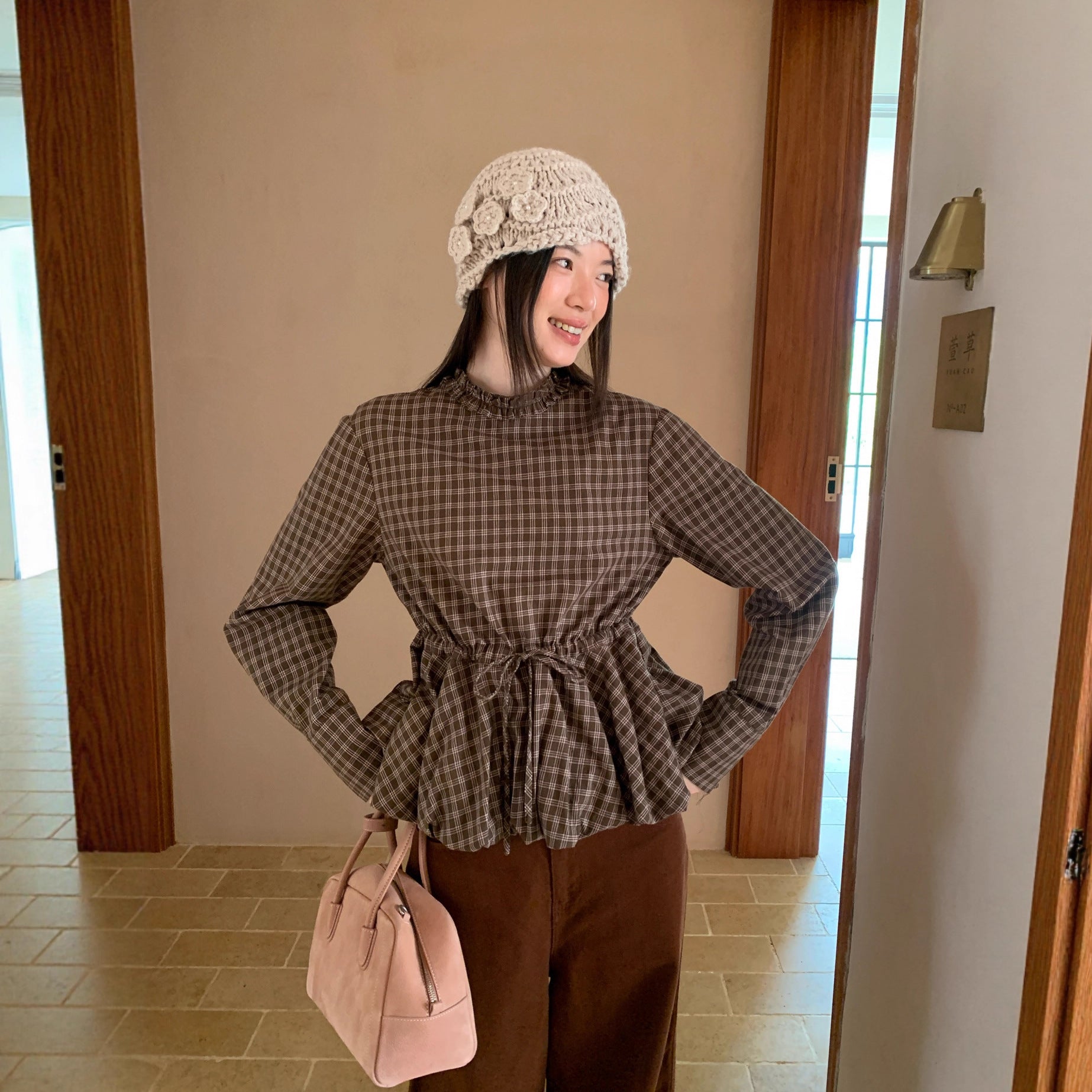 Autumn retro plaid waist design long-sleeved fungus edge stand-up collar shirt