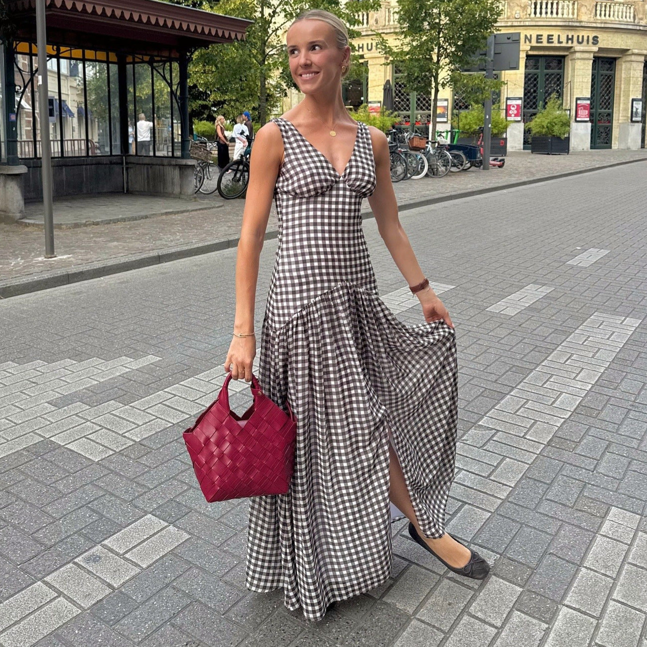 Stylish French plaid print split skirt waist sexy halter dress