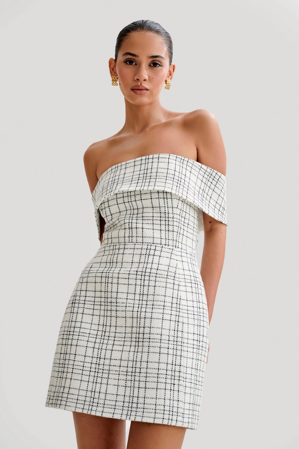 Fashion tight plaid A-word short skirt waist sexy one-word shoulder dress