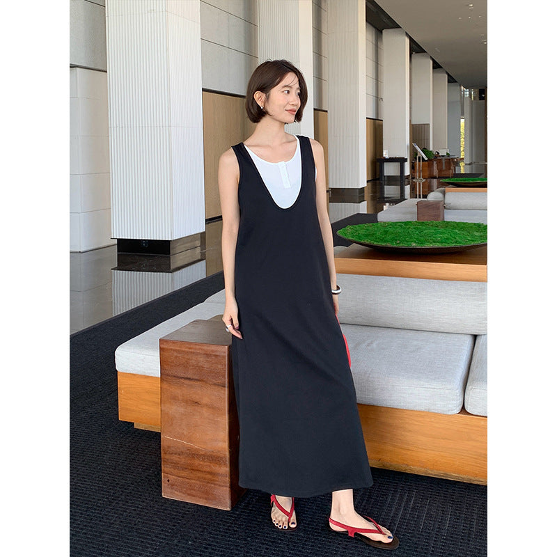 short vest + V-neck sleeveless long skirt