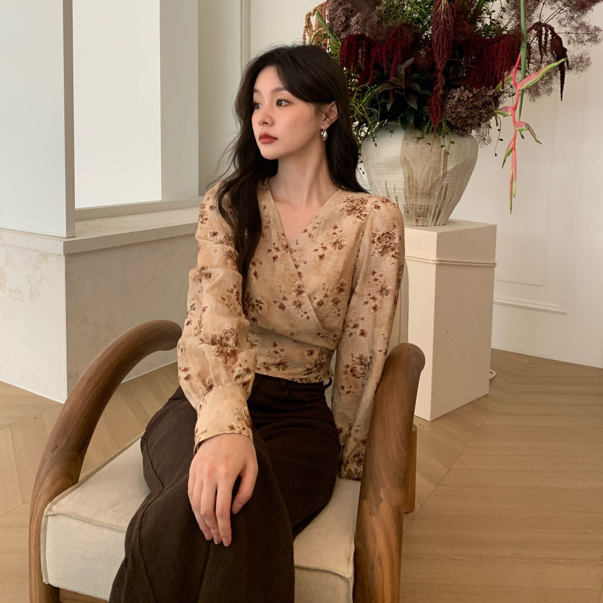 Temperament Tencel v-neck strap long-sleeved shirt