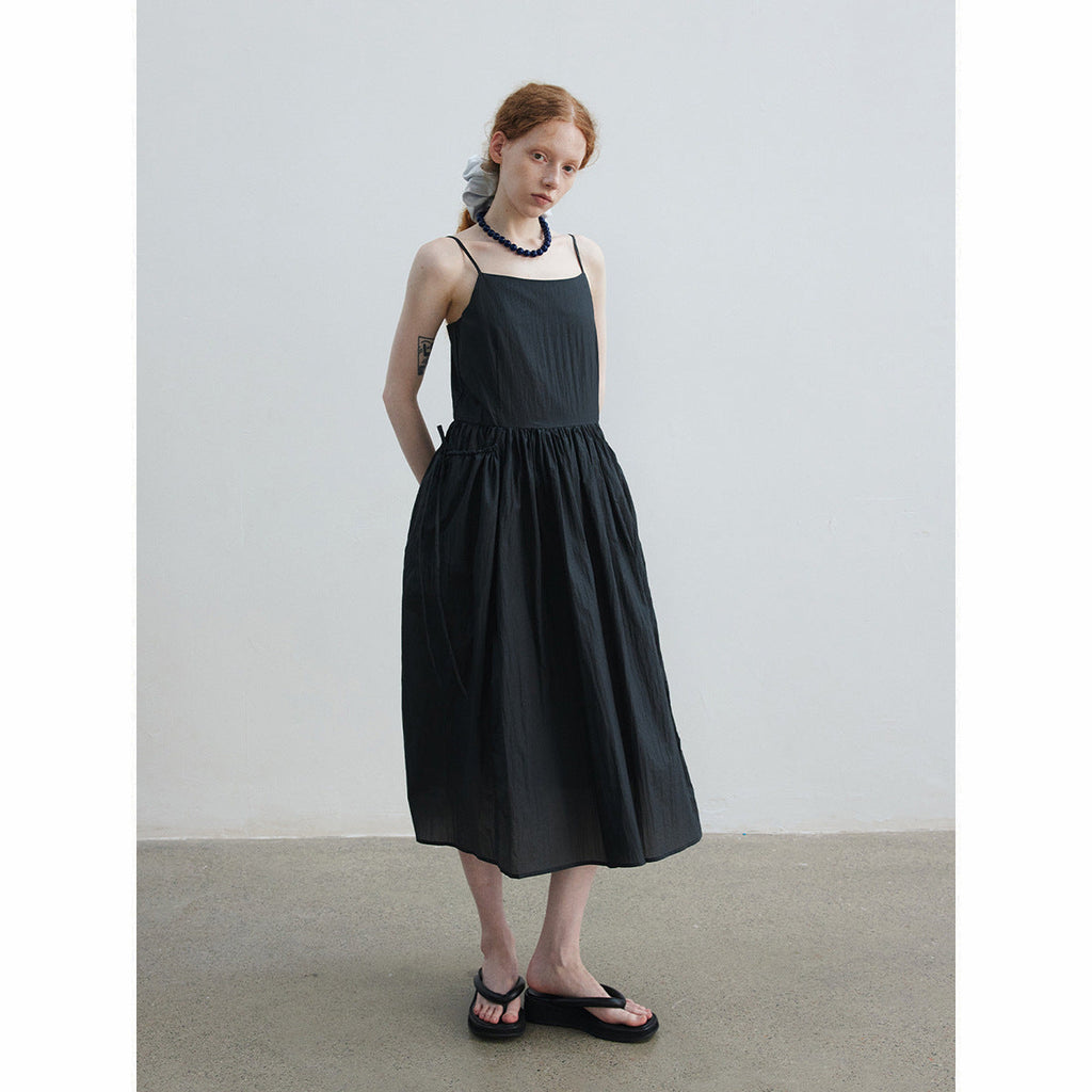 Summer new casual double-root sunscreen light and solid color medium and long suspender dress