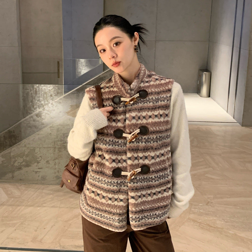 Vintage floral stripes stacked with plush horn buckle vest jacket