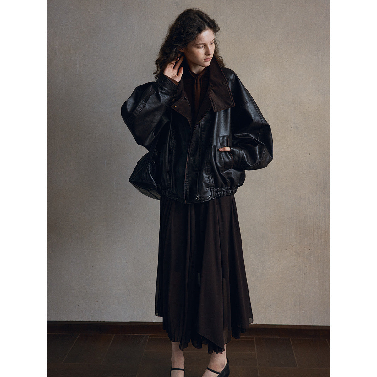Vintage splicing silhouette eco-friendly leather jacket women's PU coating loose commuter lapel jacket