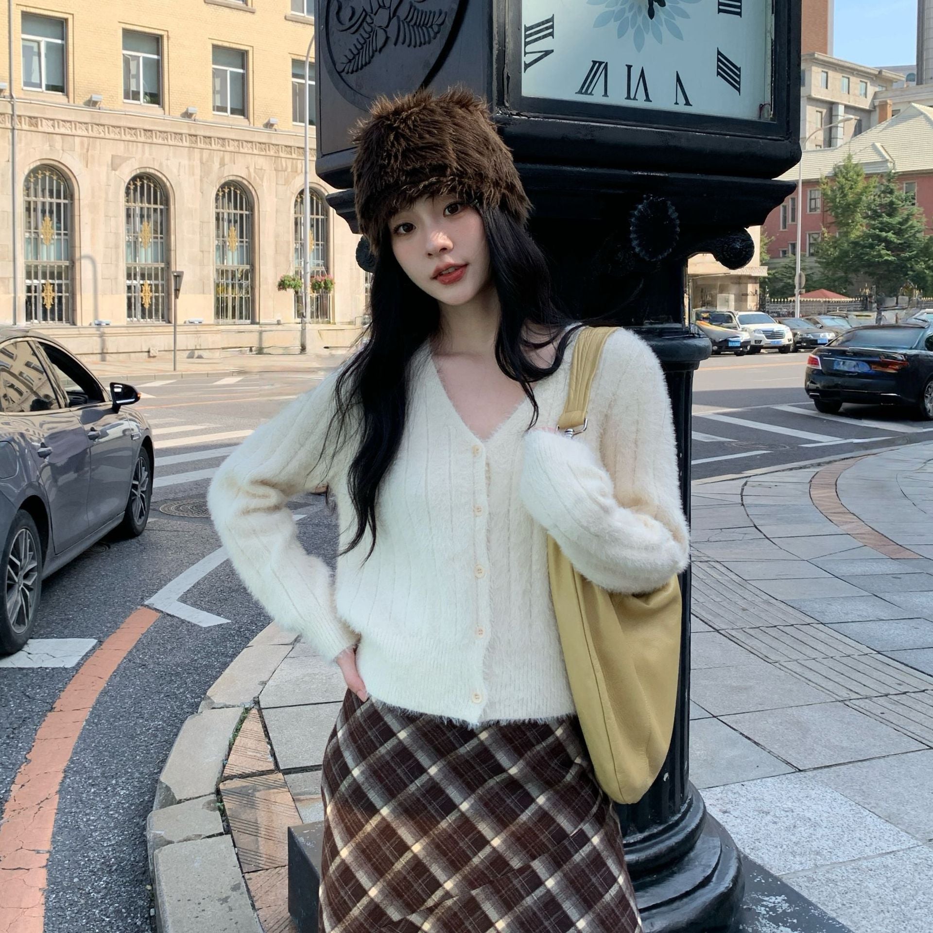 Gentle and sweet v-neck versatile long-sleeved knitted cardigan