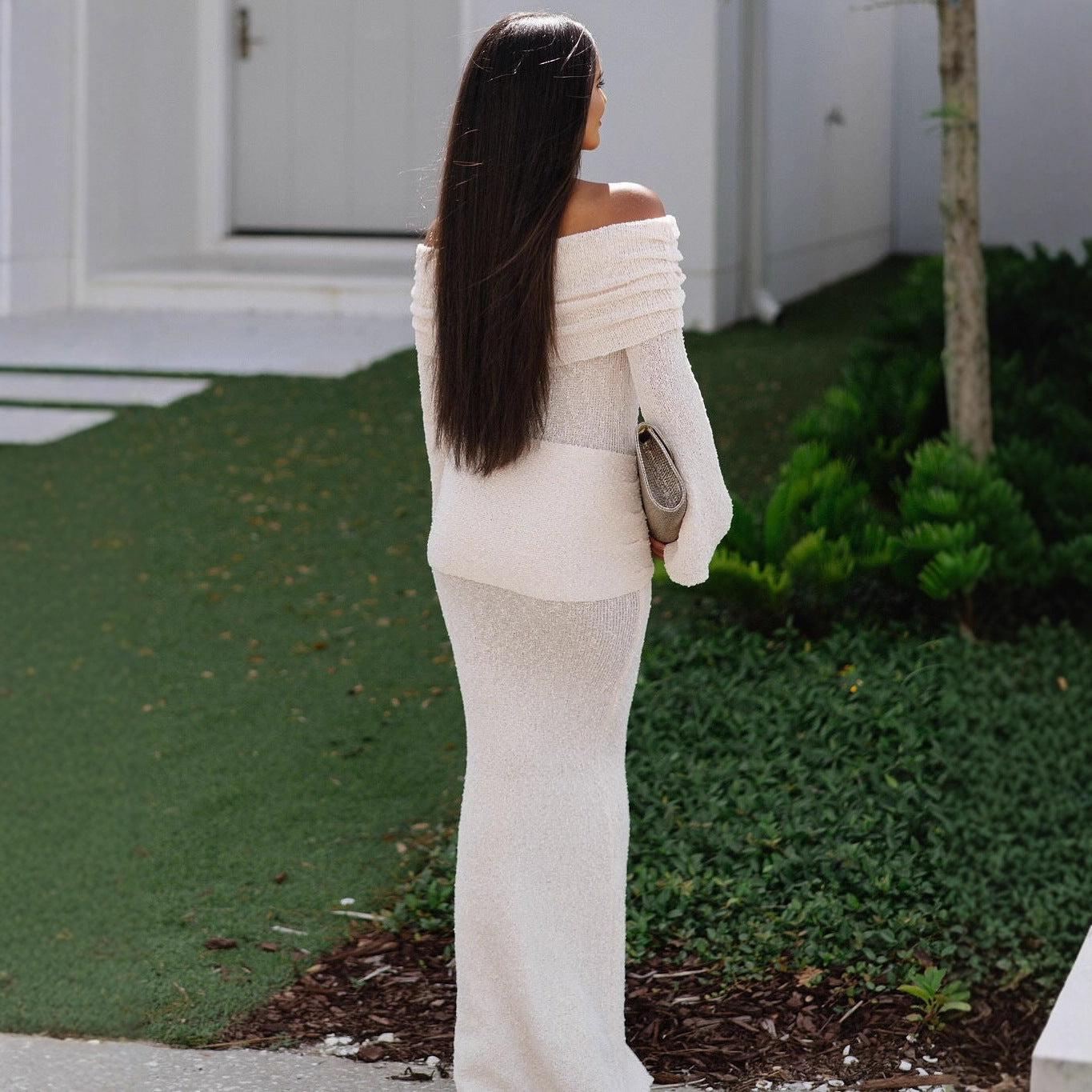 Slim fit shoulder dress