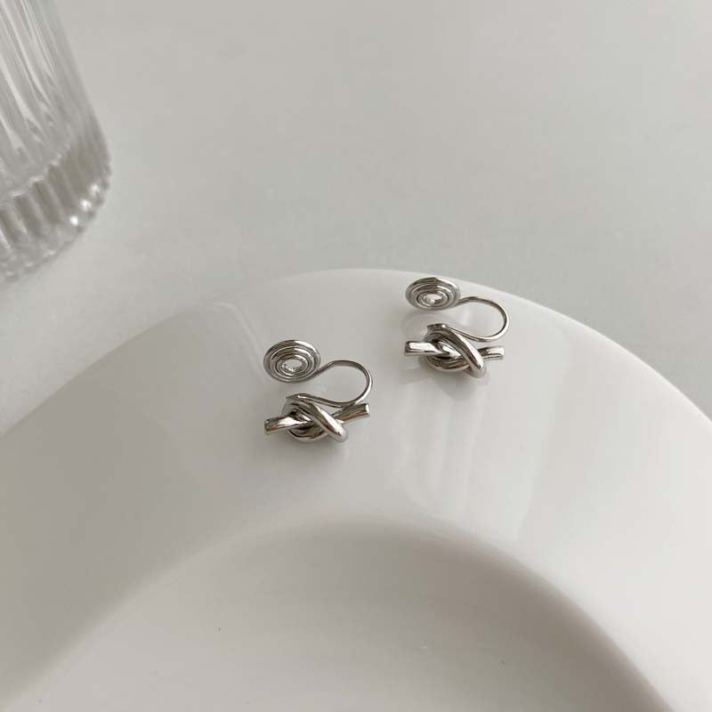 Premium sense metal mosquito coil disc loop earrings French ear clips can be worn without ear piercings, earrings are simple, fashionable and versatile