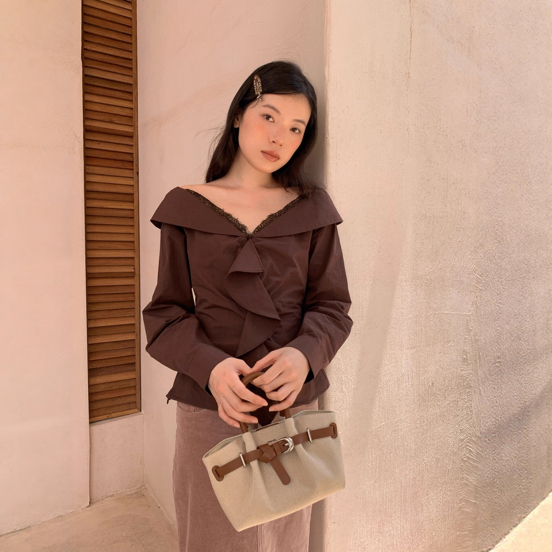 French Sweet Lace V-Neck Long Sleeve Ruffle Shirt