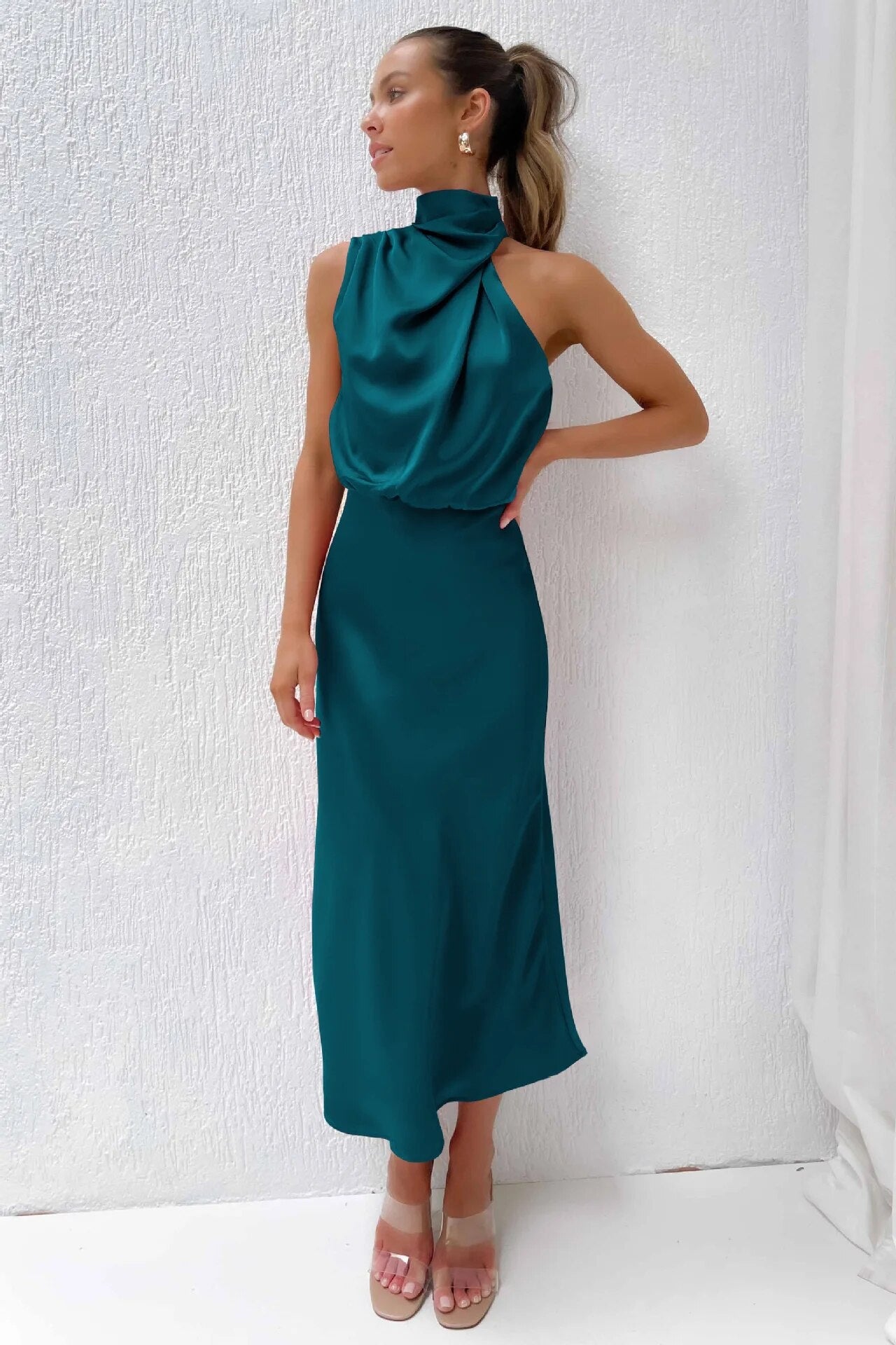 Spring and summer new high-end satin coat sleeveless dress fashionable and elegant temperament light evening
