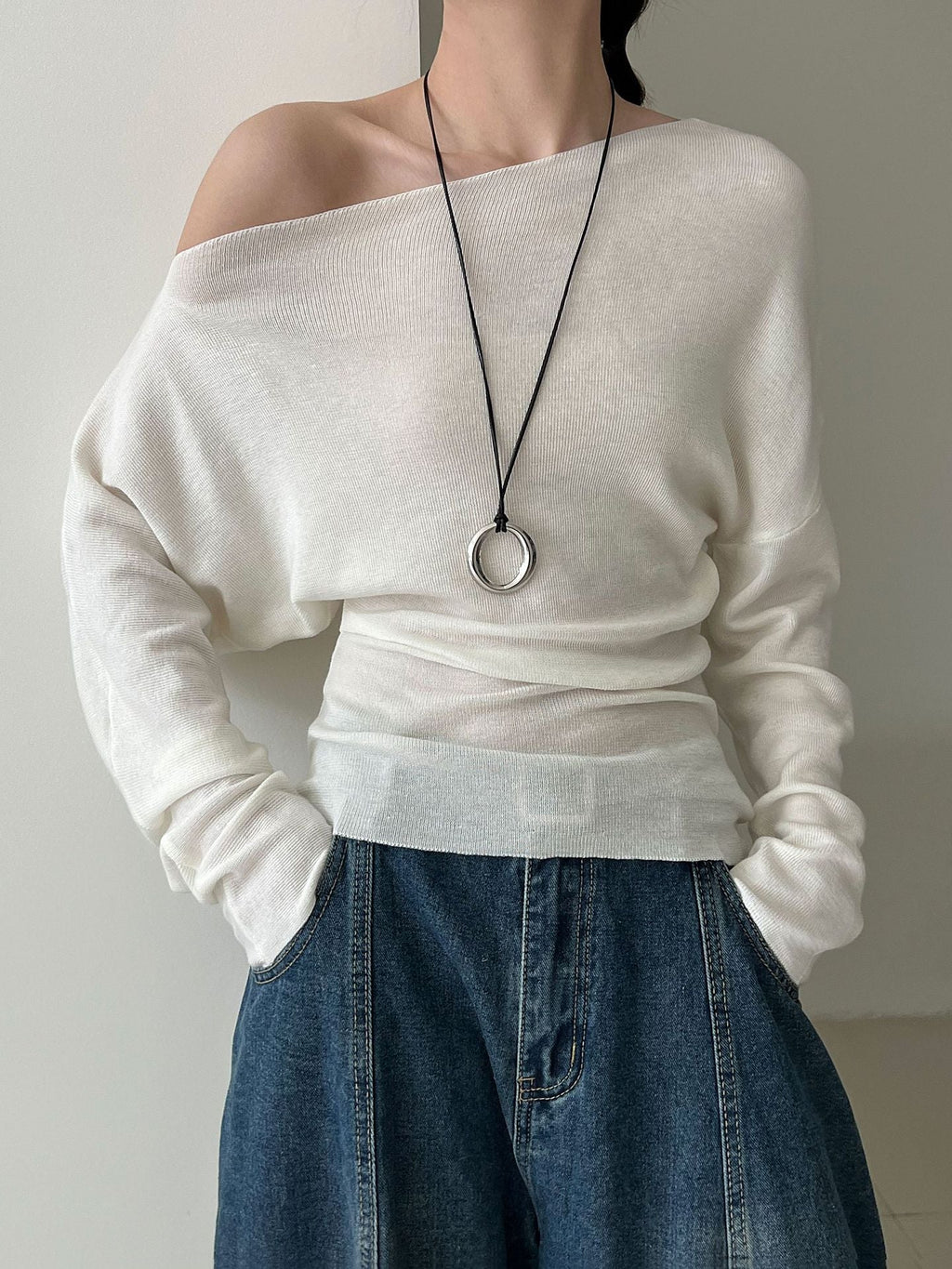 Design sense waist slim slanted shoulder knitted sweater women's autumn new long-sleeved off-the-shoulder top bottoming shirt ss780
