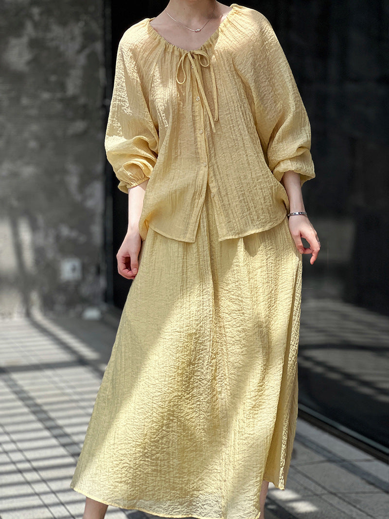 Gentle temperament, drawstring lace-up pleated sunscreen shirt + skirt two-piece resort-style set