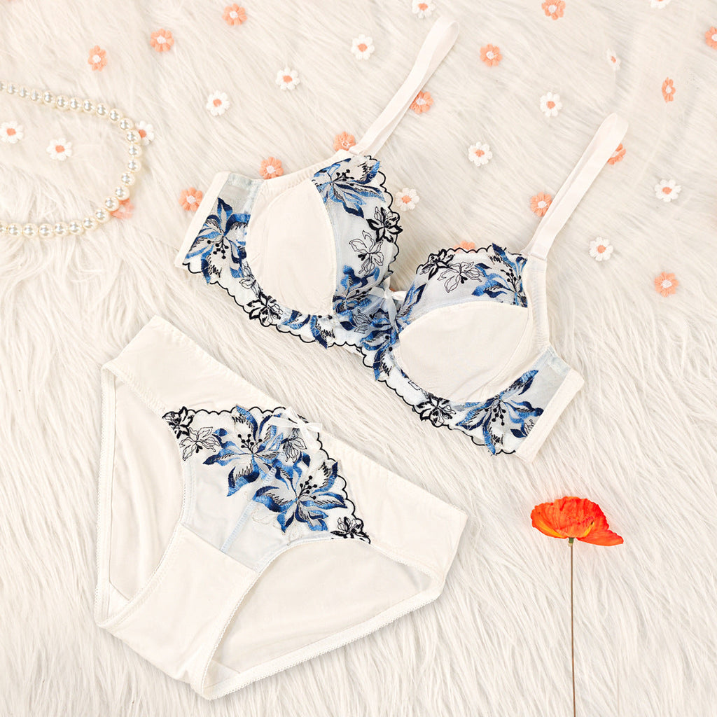 Pattern embroidery sexy underwear women's big breasts show small upper support anti-sagging breathable bra set