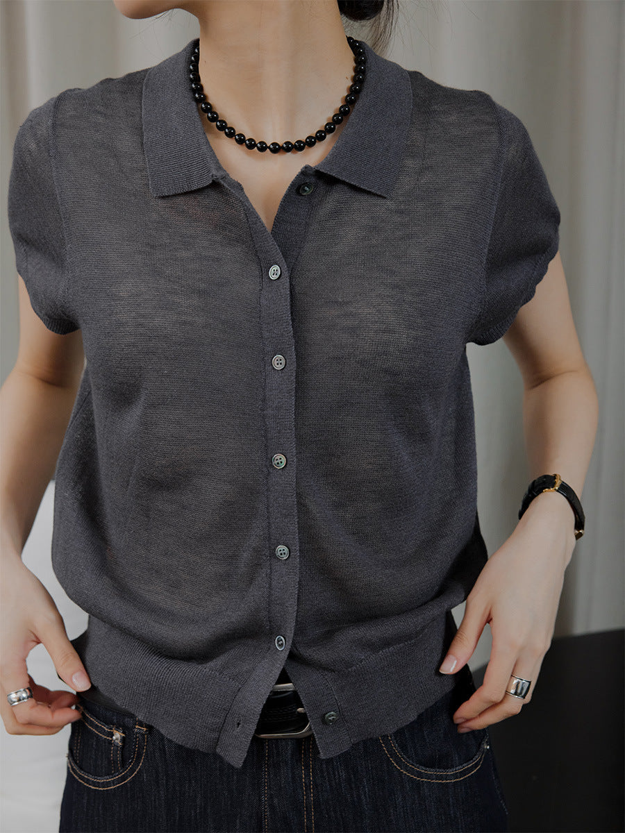 Delicate embroidered lapel single-breasted knitted sweater on the back