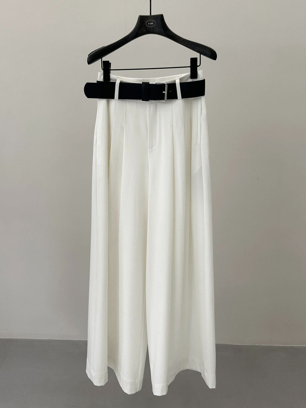 Wide belt casual slim straight trousers