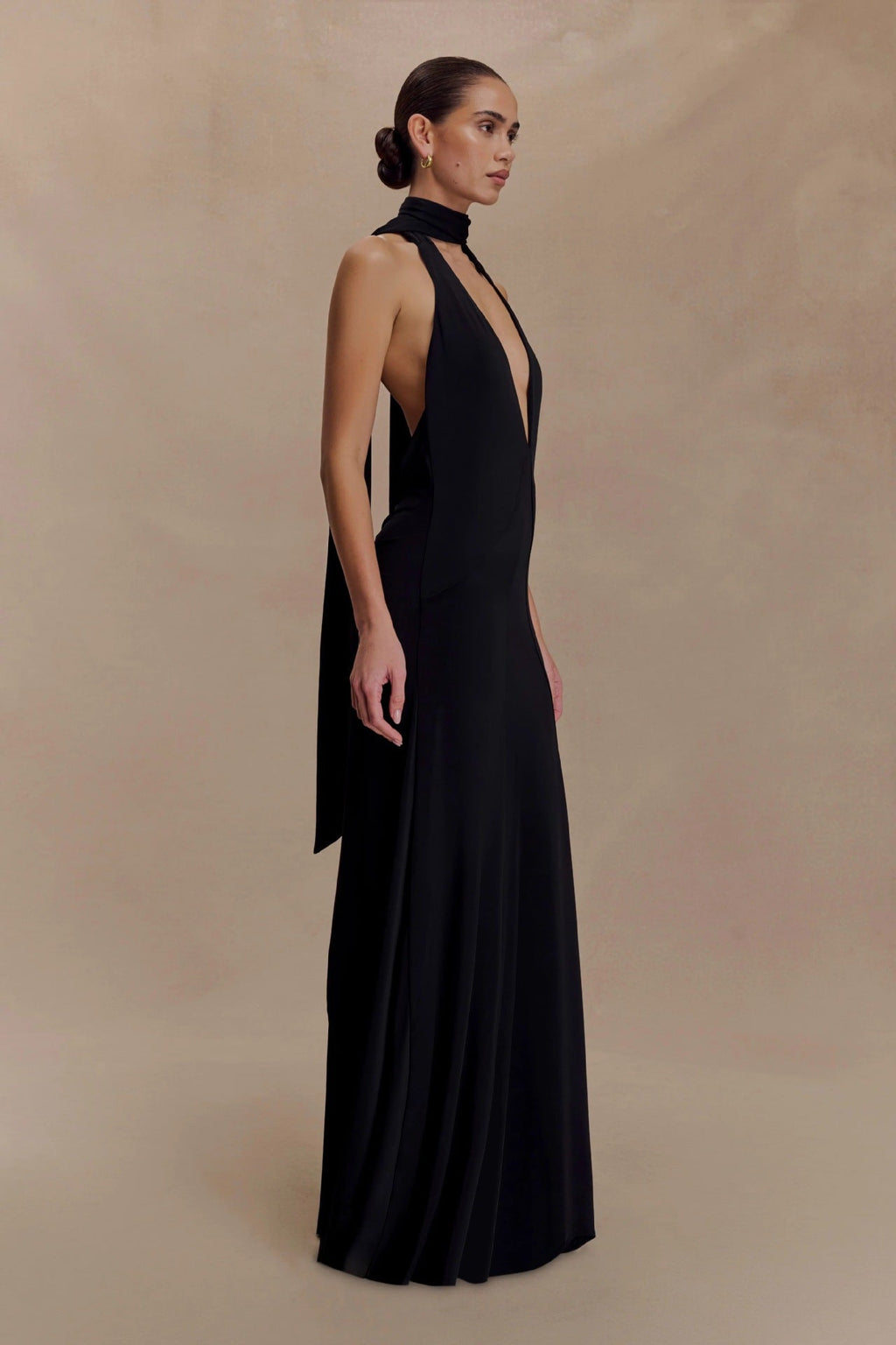 Fashion deep V streamer neck hip skirt waist pleated backless sexy dress