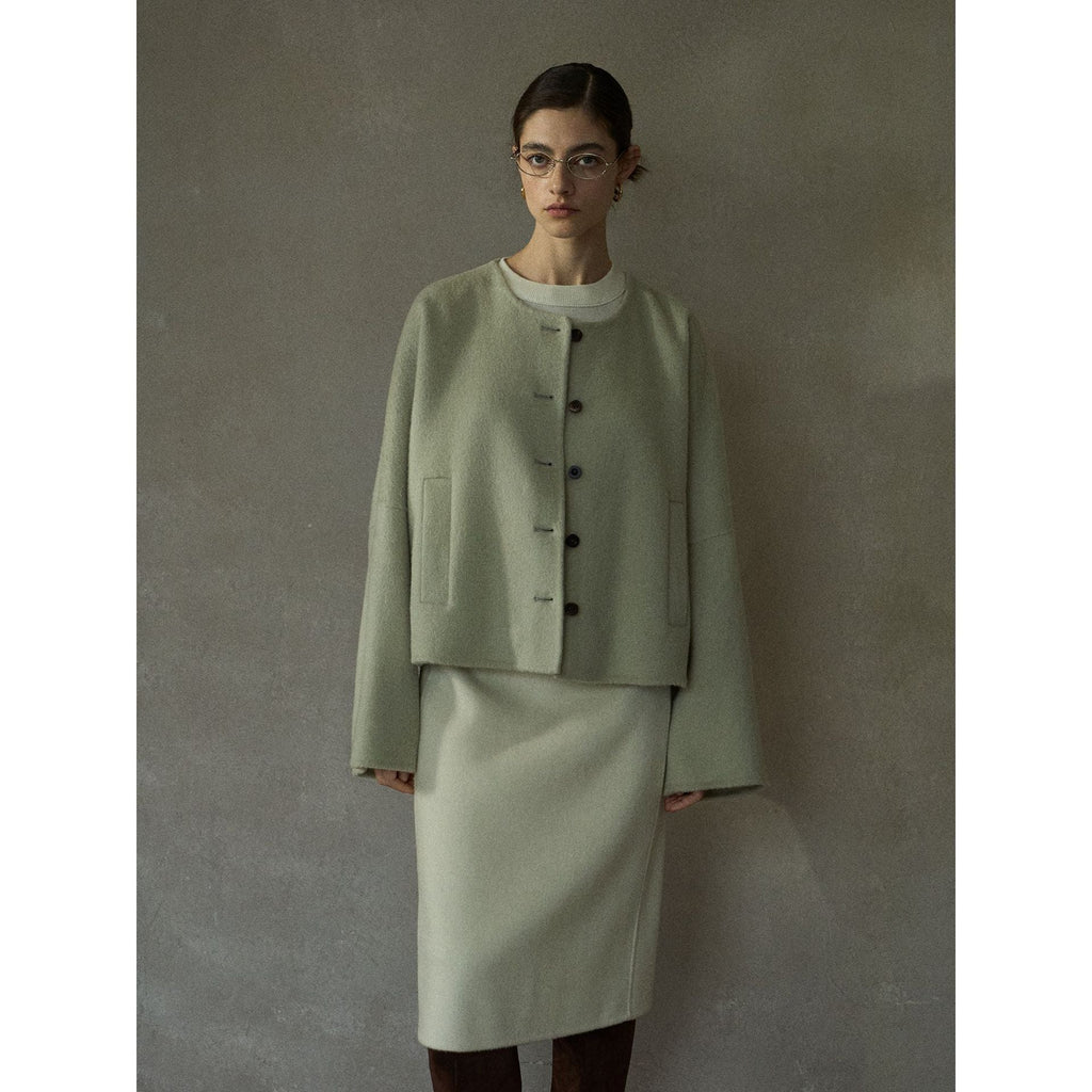Autumn wool crew neck simple and versatile atmosphere short woolen coat