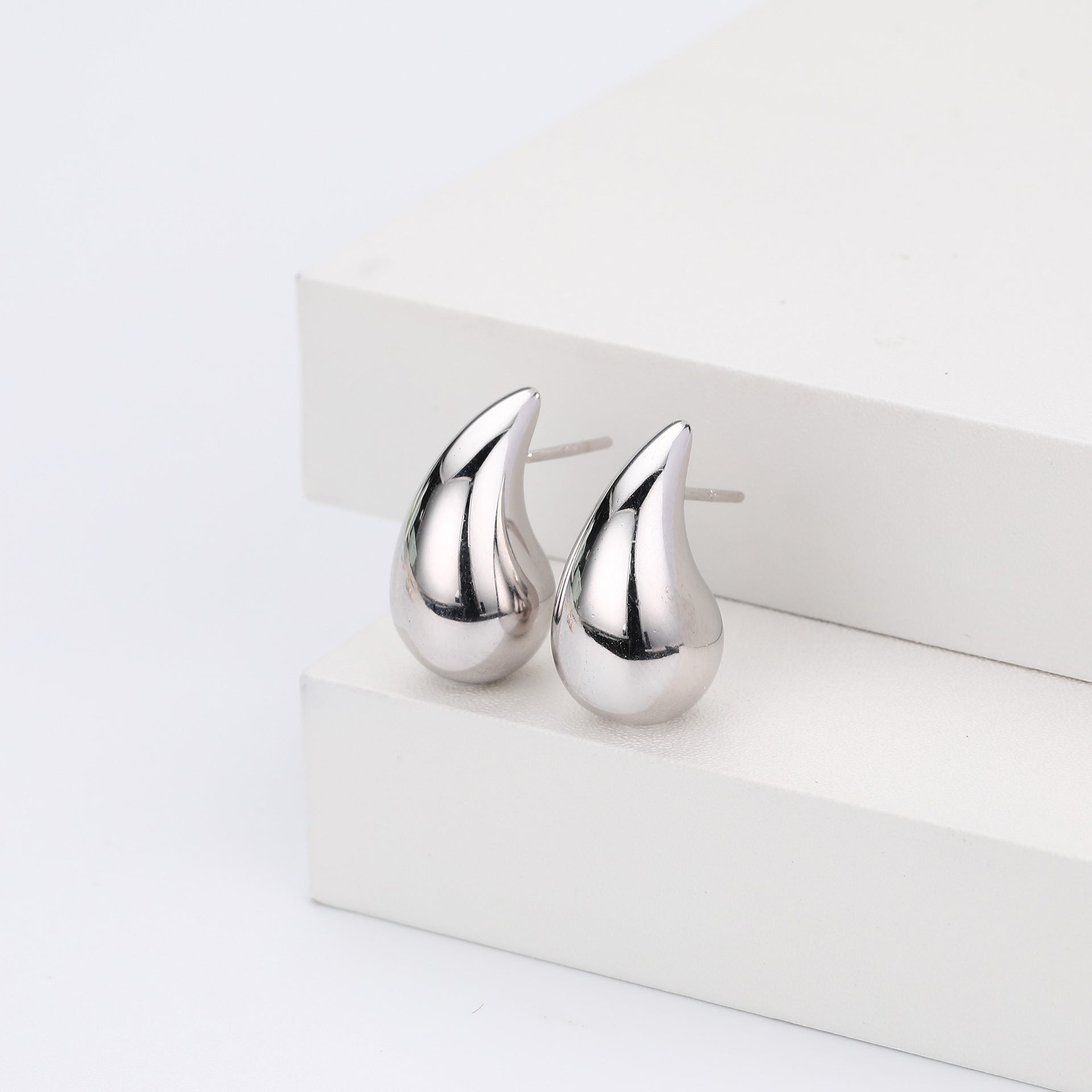 S925 sterling silver water drop stud earrings