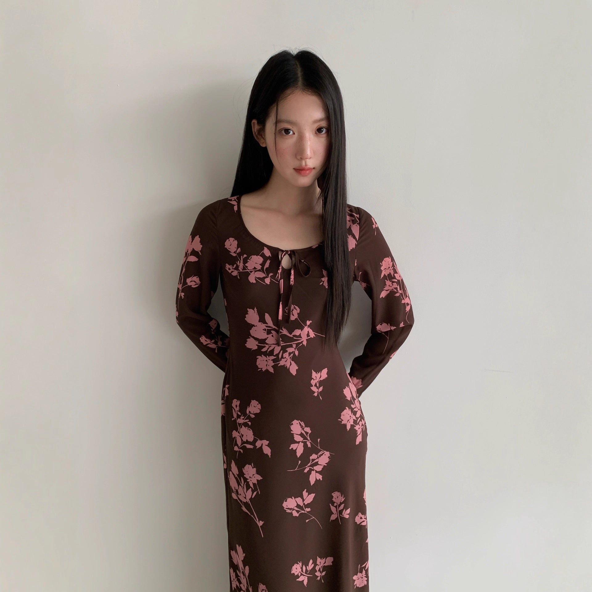Slim temperament long-sleeved inner print dress with base