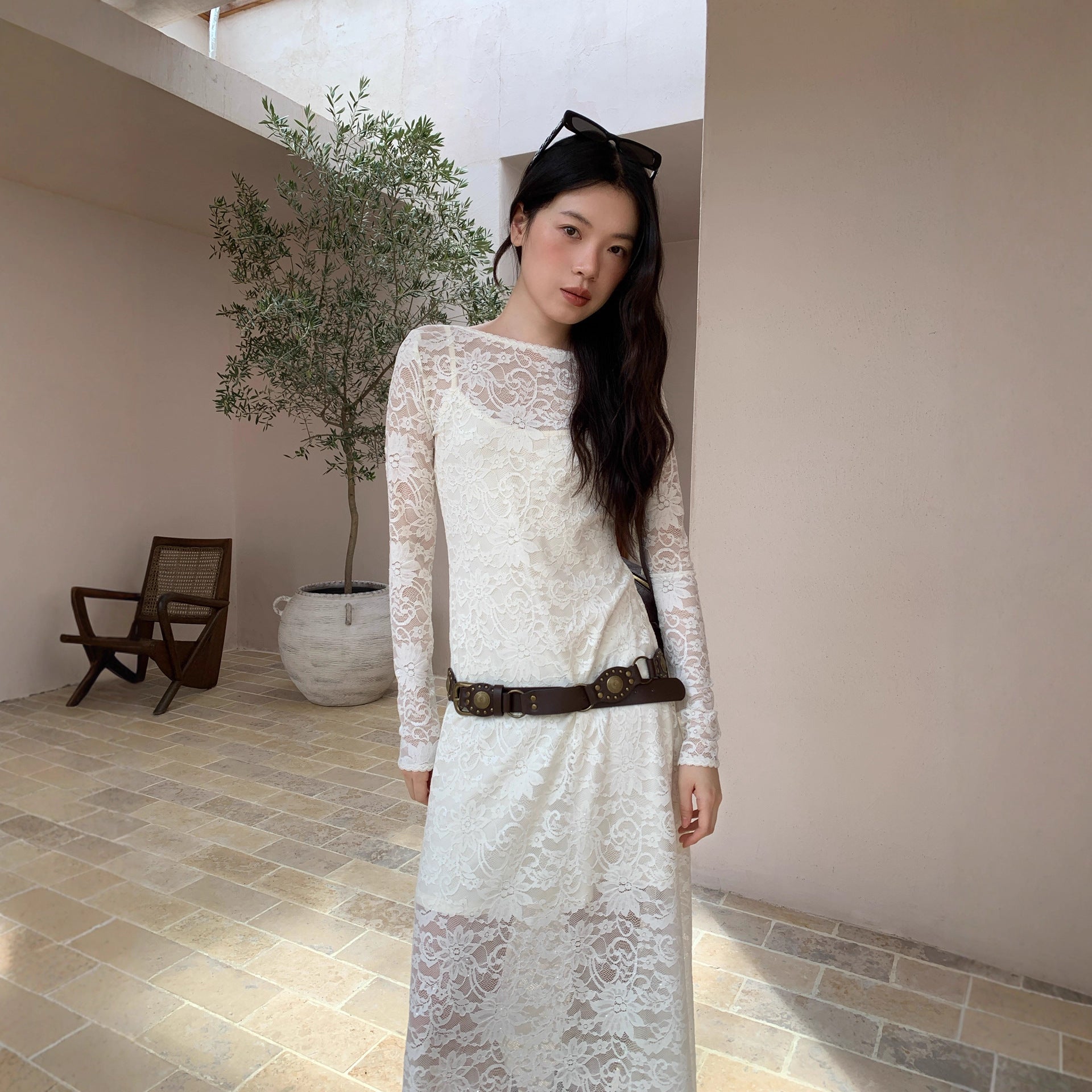 French celebrity temperament waist hip hollow lace dress women F6630