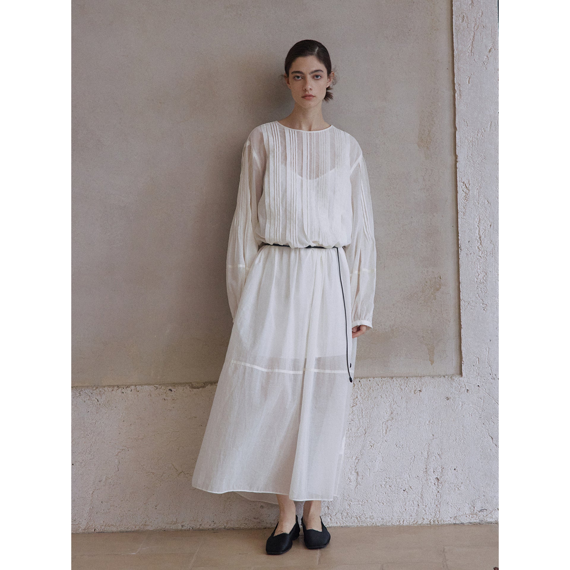 Autumn new round neck perspective see-through cable rear mid-split slightly shoulder-drop dress