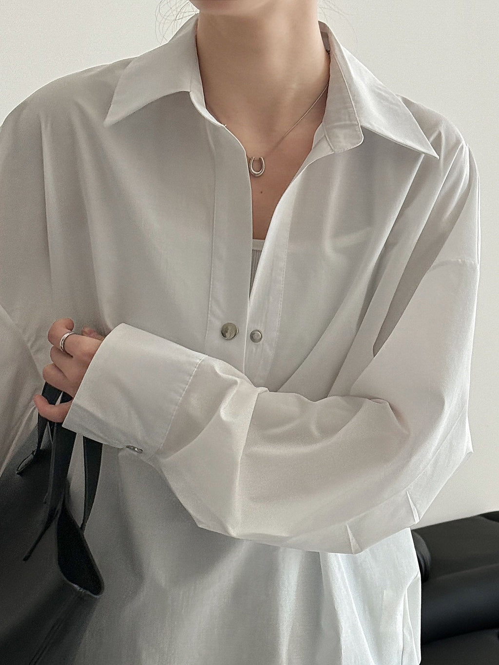 Korean design sense silhouette loose lazy style shirt women's 26 early spring casual versatile shirt top
