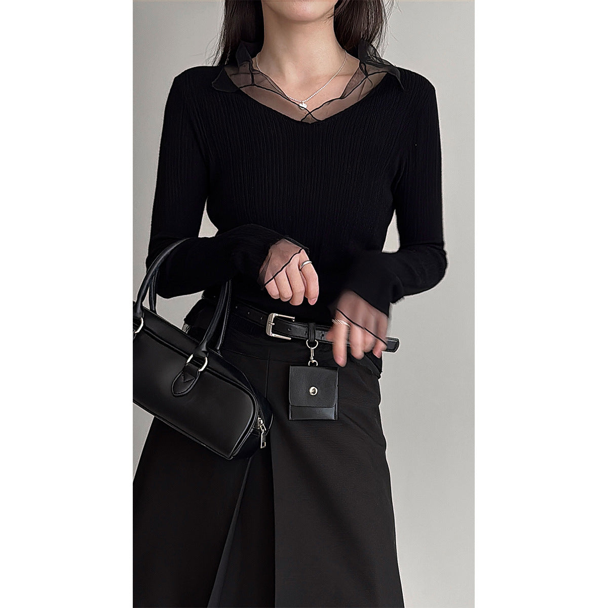 Korean mesh splicing V-neck knitted bottoming shirt women's early spring wool thin pit strip T-shirt
