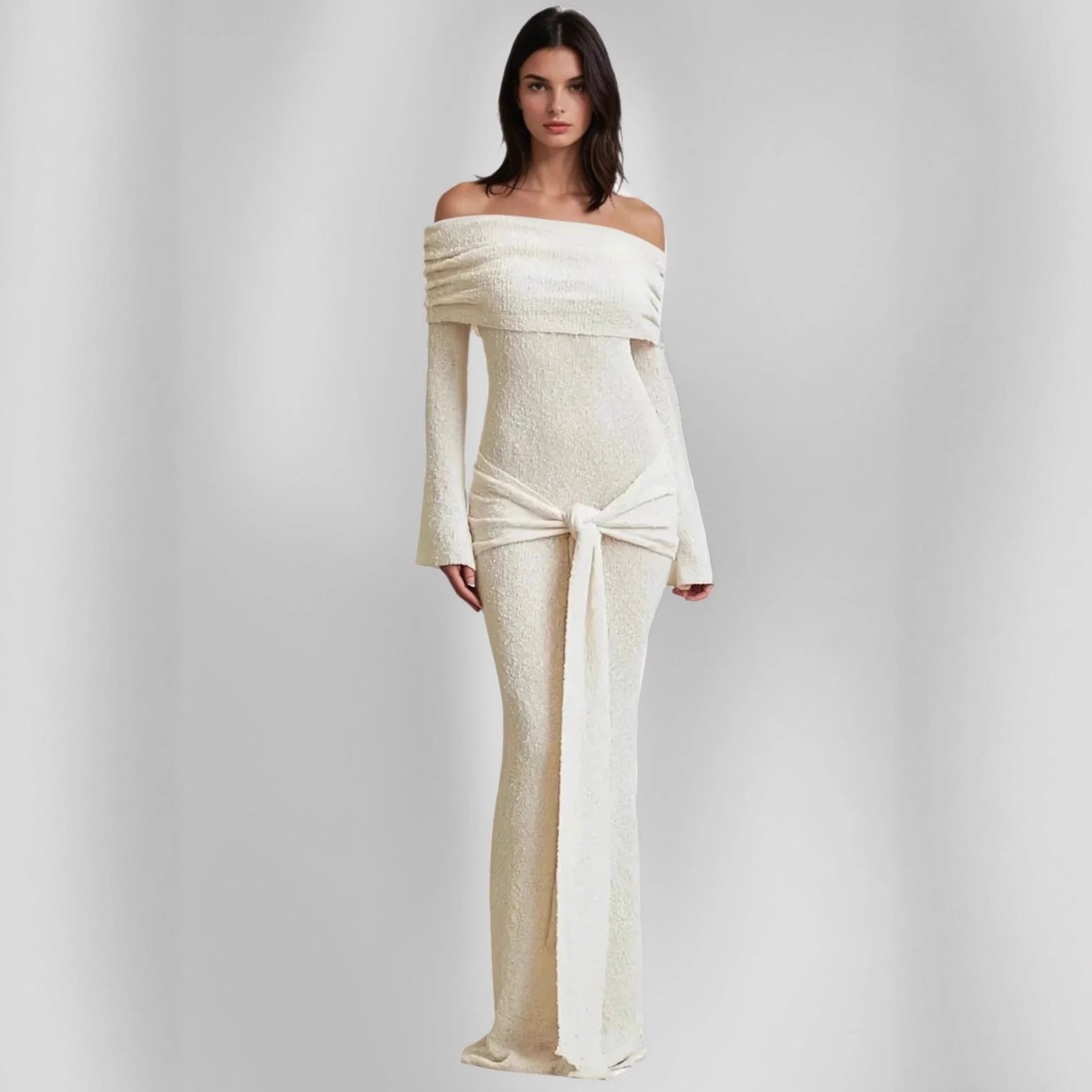 Slim fit shoulder dress