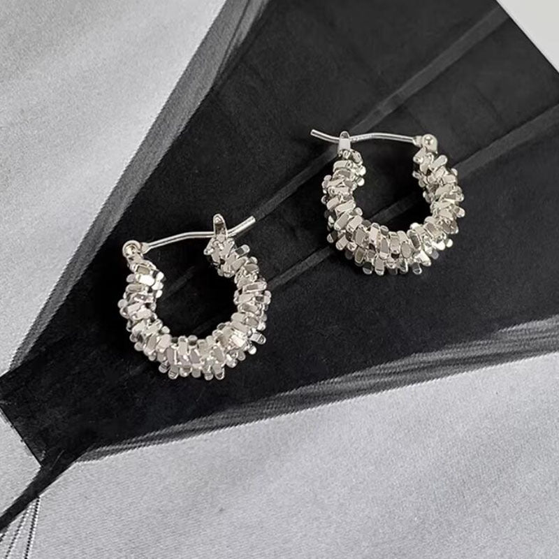 Light luxury broken silver, circle earrings, women's niche design, high-end ear buckles, exaggerated temperament, cold wind earrings