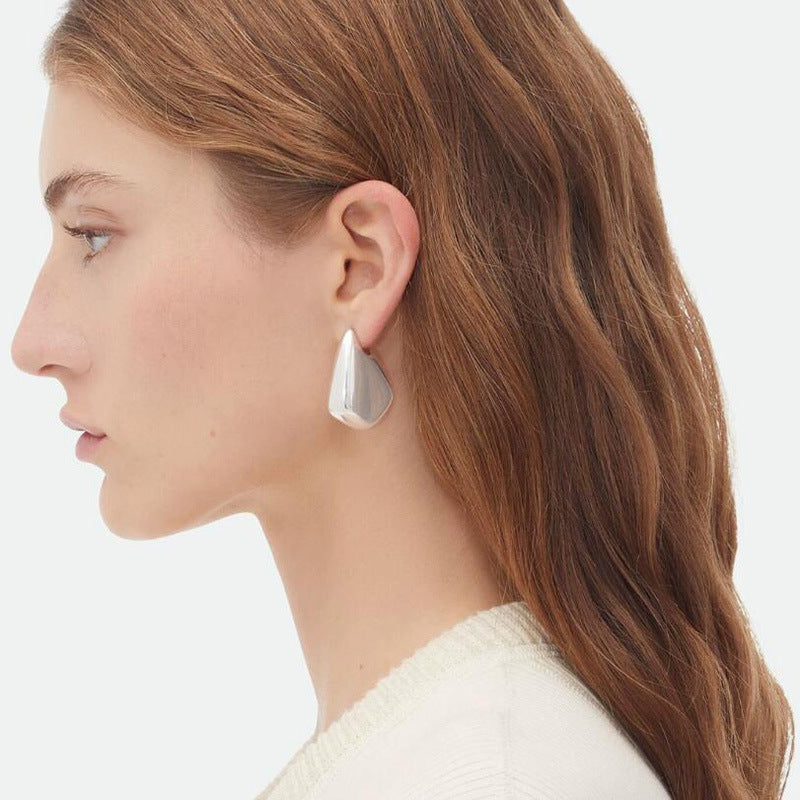 Copper-plated 18K gold fashion metal wind geometric smooth surface irregular earrings personalized niche design earrings