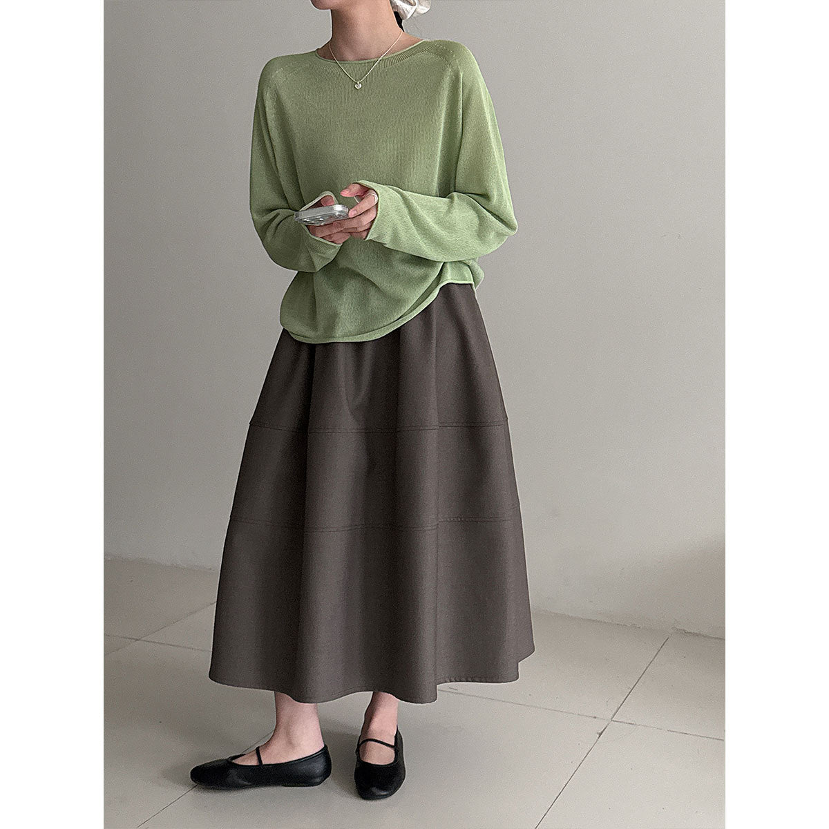 Commuting high-end bud skirt for women, elastic waist covering hips and thin A-shaped skirt in early spring