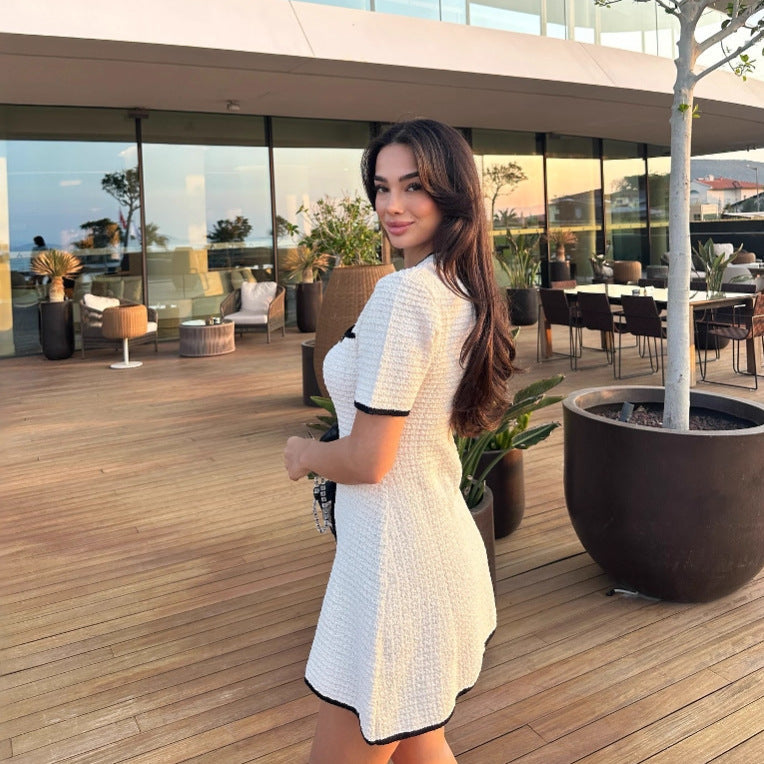 Cross-border foreign trade explosion knitted short-sleeved button small fragrant short skirt fashionable slim-fitting European and American dress women
