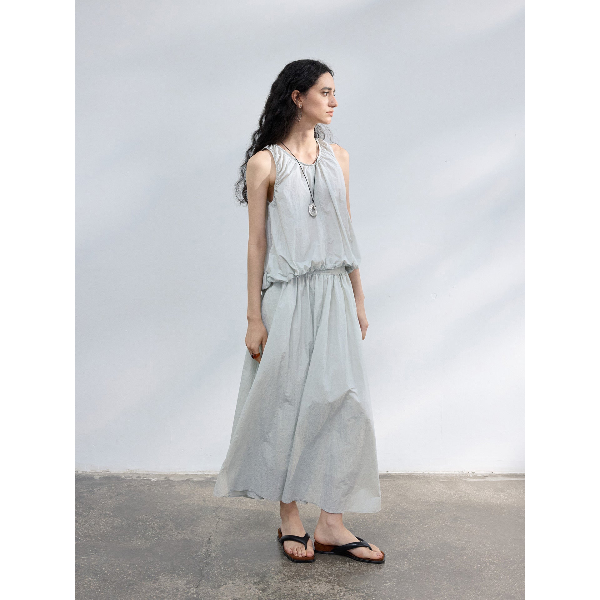 Summer new wrinkle light outdoor drawstring cloud texture loose vest